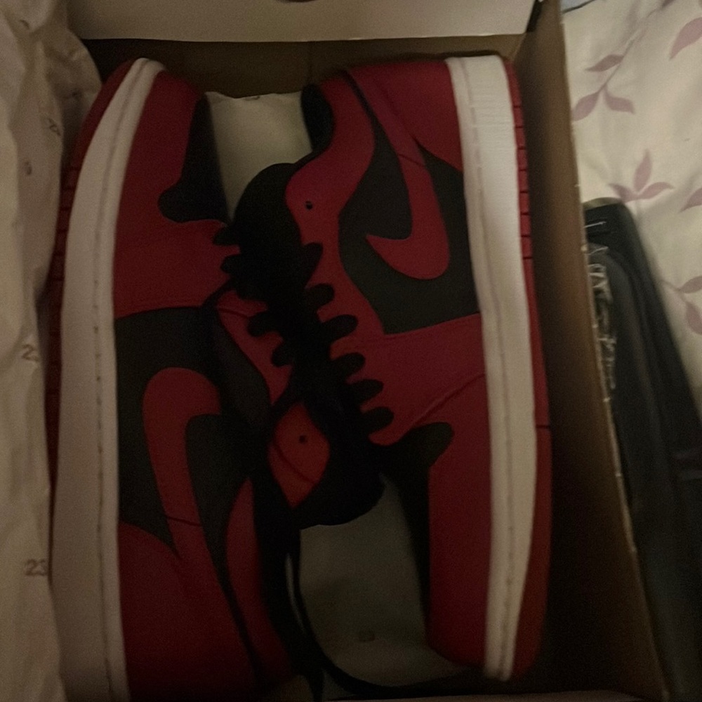Air Jordan 1 Low 7.5 Men’s